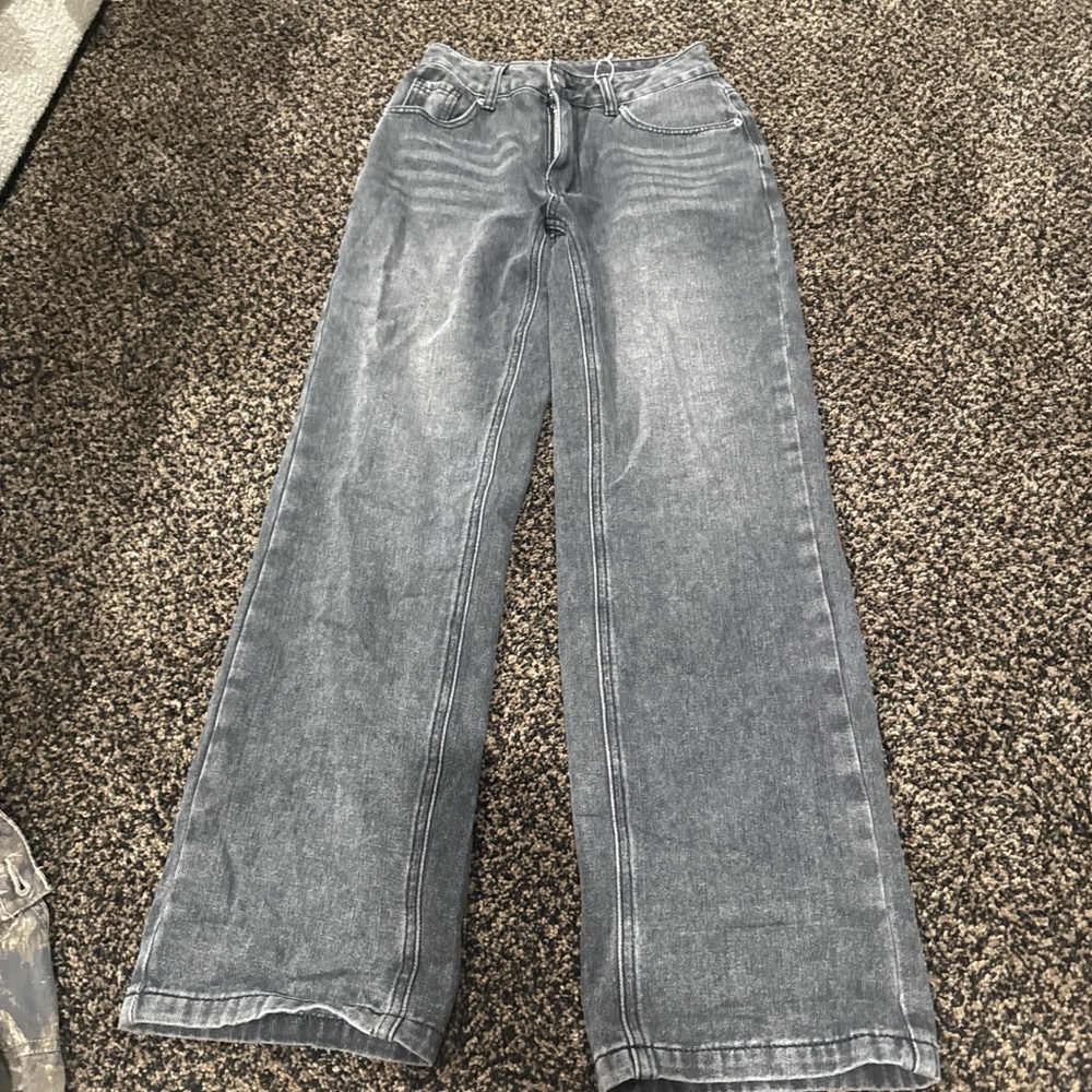 SHEIN Women's Gray Straight-Leg Jeans
